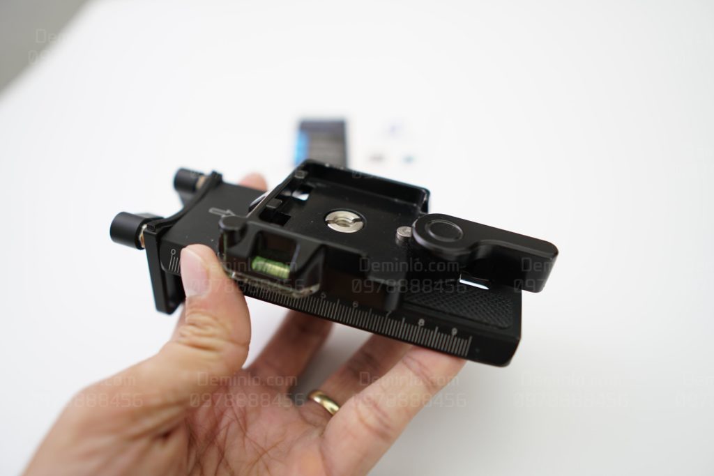 đế tháo lắp máy quay phim trên gimbal